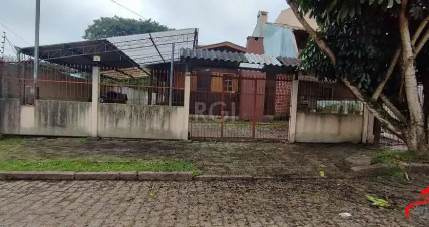 Casa com 2 quartos à venda na Rua Ponciano Pacheco da Silveira, 86, Guarujá, Porto Alegre