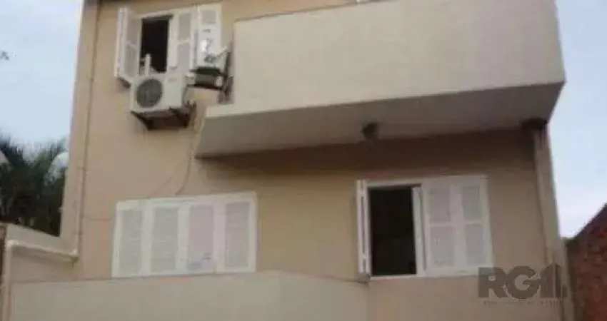 Casa em condomínio 3 dormitórios no bairro Santa Tereza