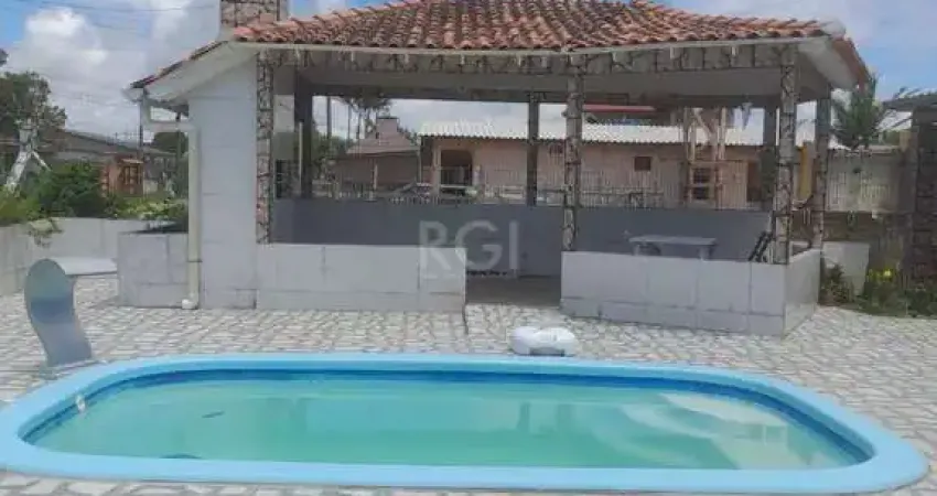 Casa com 3 quartos à venda na Rua Venâncio Aires, 585, Praia Do Magistério, Balneário Pinhal