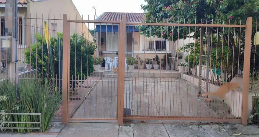 Casa com 2 quartos à venda na Rua Carlos Maximiliano Fayet, 1072, Hípica, Porto Alegre