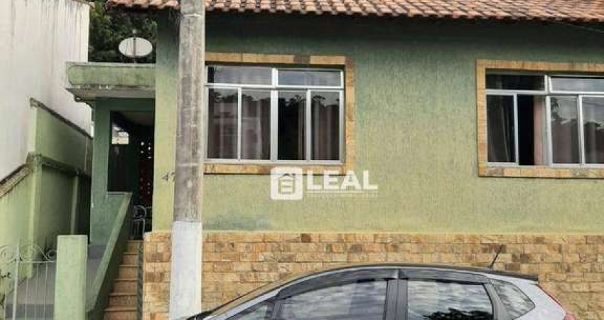 Casa com 4 dormitórios à venda por R$ 380.000,00 - Centro - Matias Barbosa/MG