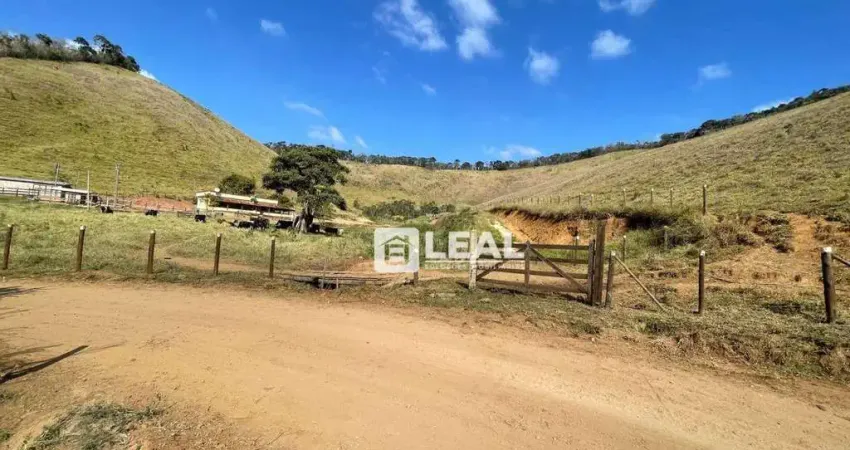 Fazenda com 4 dormitórios à venda, 700000 m² por R$ 1.700.000,00 - Torreões - Juiz de Fora/MG