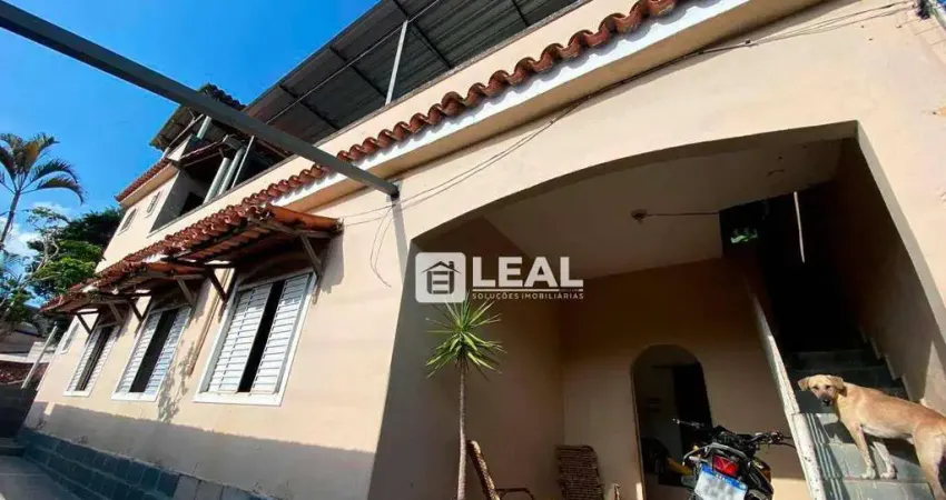 Casa com 3 dormitórios à venda, 310 m² por R$ 235.000,00 - Santo Antônio - Juiz de Fora/MG