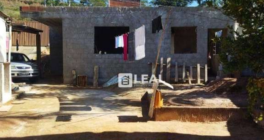 2 casas à venda por R$ 185.000 - Grama - Juiz de Fora/MG