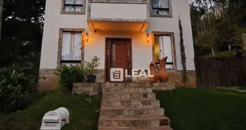 Casa com 2 dormitórios à venda por r$ 530.000,00 - santa clara - matias barbosa/mg