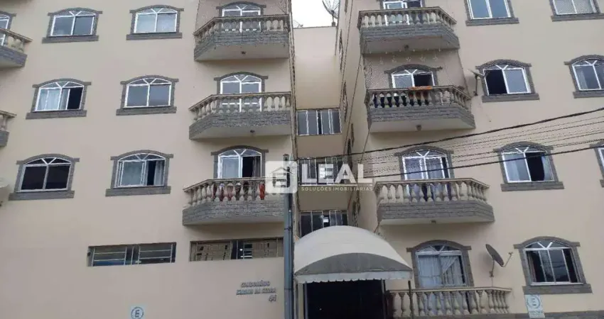 Cobertura com 3 dormitórios à venda, 226 m² por R$ 420.000 - Centro - Matias Barbosa/MG