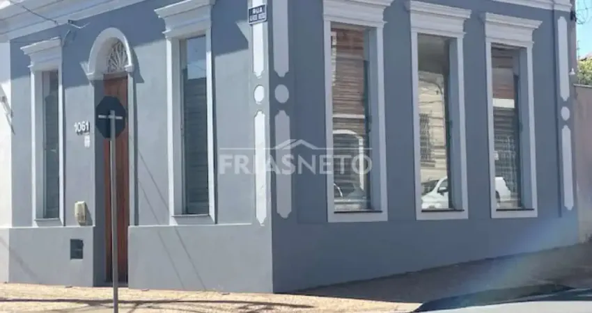 Casa comercial disponível para locação no bairro alto em piracicaba