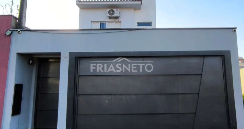 Residencial/Casa - Residencial - No bairro Água Branca