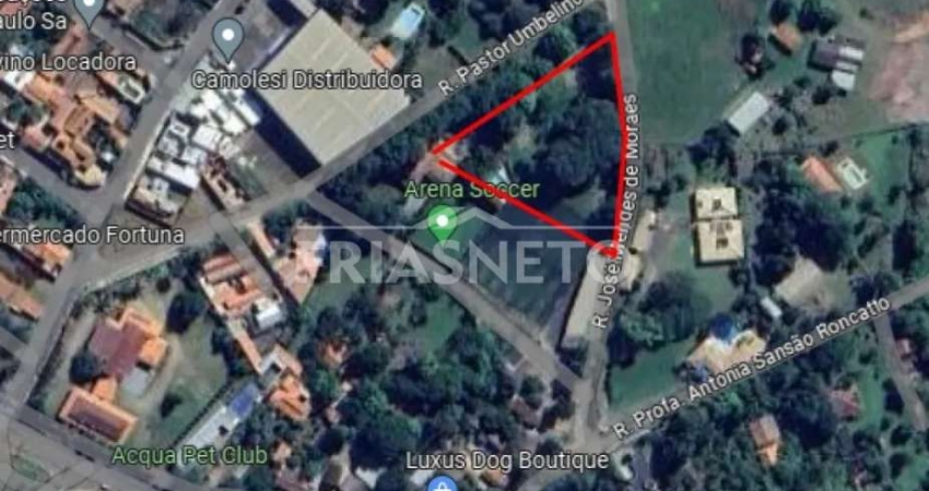 Terreno grande de 4.355 m² na região do Bongue à venda