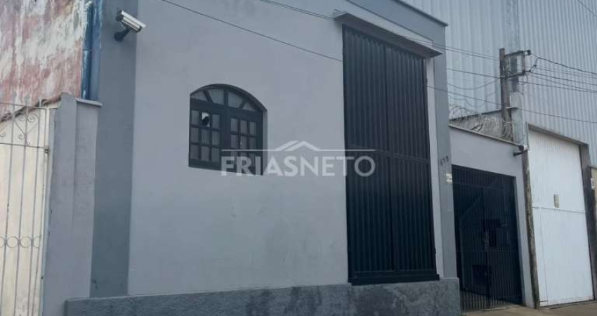 Casa com 8 quartos à venda na Vila Rezende, Piracicaba 