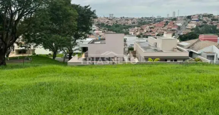 Terreno em condomínio fechado à venda no Loteamento Chácaras Nazareth II, Piracicaba 