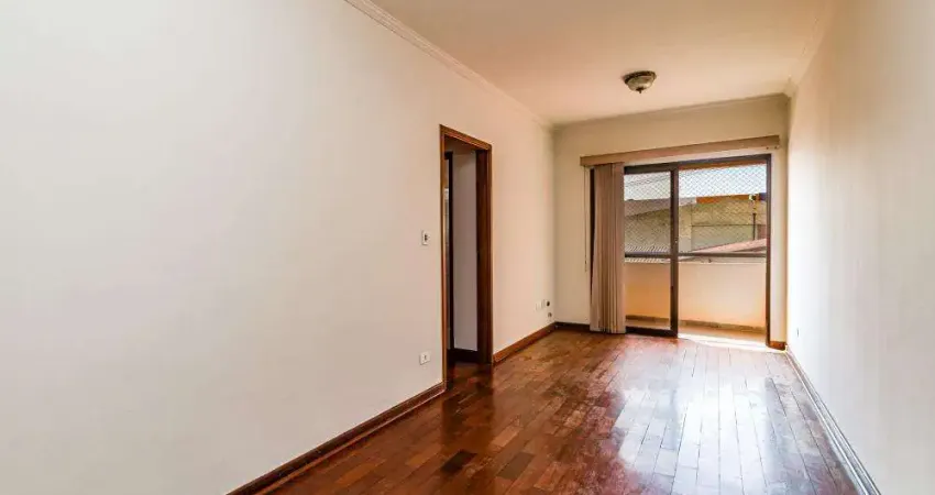 Apartamento com três dormitórios com suite próximo ao Forum