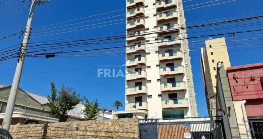 Apartamento no Centro da Cidade com três dormitórios