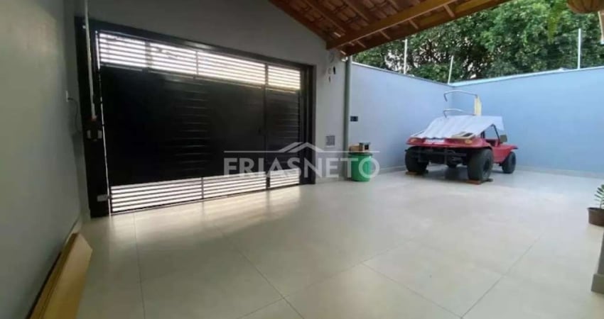 Linda casa a Venda no Bairro Piracicamirim em Piracicaba com Piscina