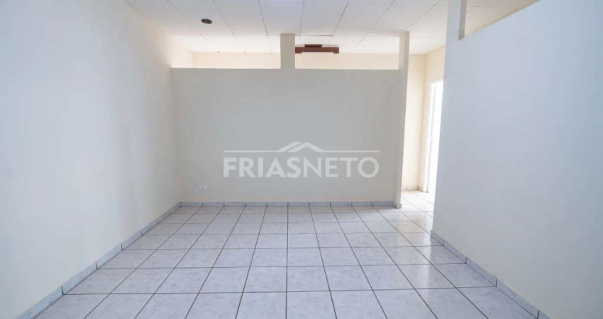 Sala Comercial em frente a Santa Casa no Centro Clínico Dr. Coroliano Ferraz do Amaral