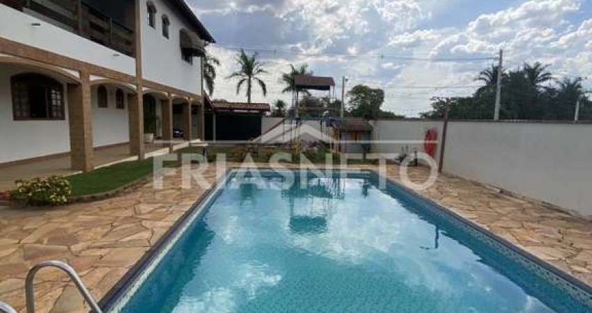 Chácara à venda no Condomínio Colinas do Piracicaba