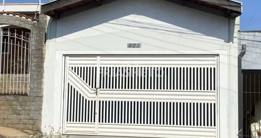 Casa térrea com 2 dormitórios e quintal com Churrasqueira na Vila Rezende, Piracicaba
