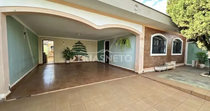 Casa à venda no jardim monumento, localização privilegiada proximo a padaria do vovo