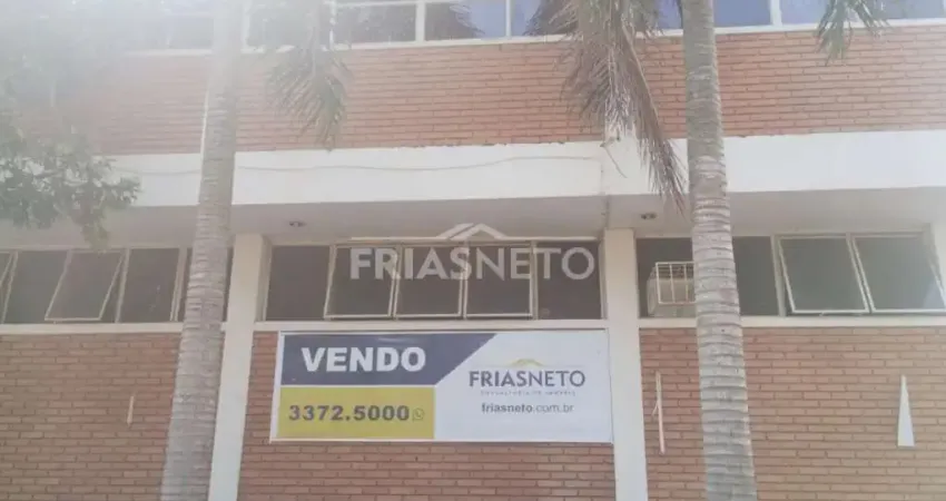 Prédio comercial para alugar com 2 pavimentos copa e banheiros