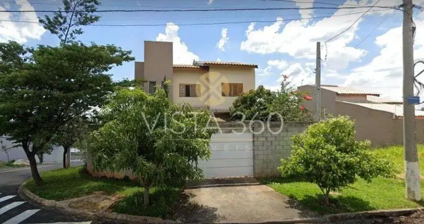 Sobrado à Venda com 4 quartos, 4 banheiros, 4 vagas