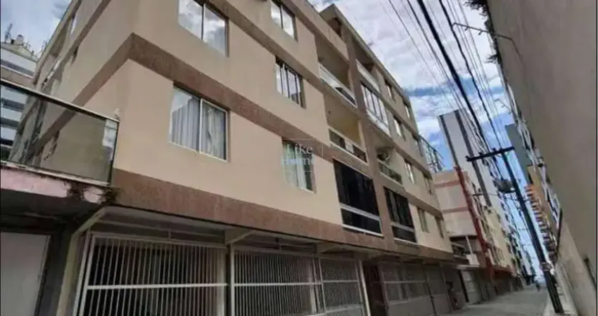 Apartamento para temporada com 2 quartos no bairro meia praia em itapema quadra mar