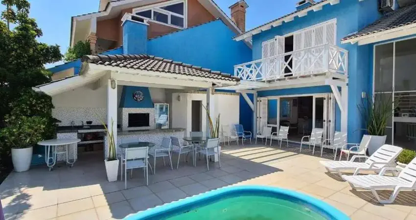 Sobrado à venda, 4 quartos, 4 suítes, 2 vagas, Condomínio Villas Resort - Xangri-Lá/RS
