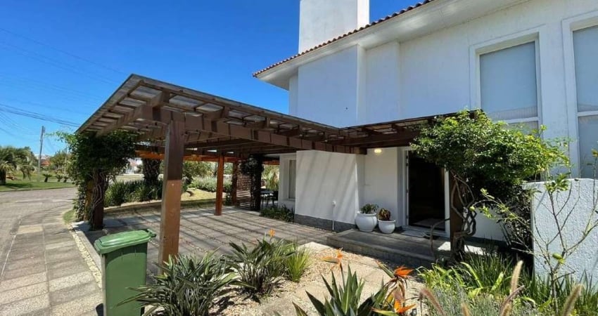 Sobrado à venda, 4 quartos, 4 suítes, 2 vagas, Condomínio Green Village - Xangri-Lá/RS