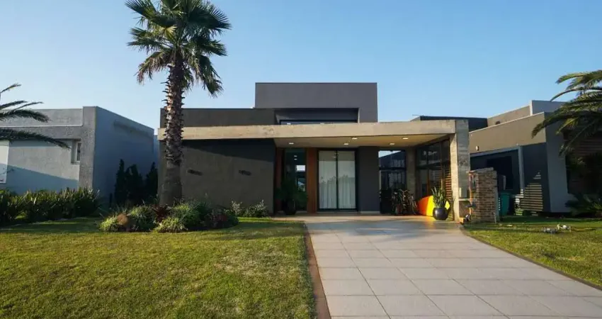 Casa à venda, 4 quartos, 4 suítes, 2 vagas, Condomínio Riviera Xangri-Lá - Xangri-Lá/RS