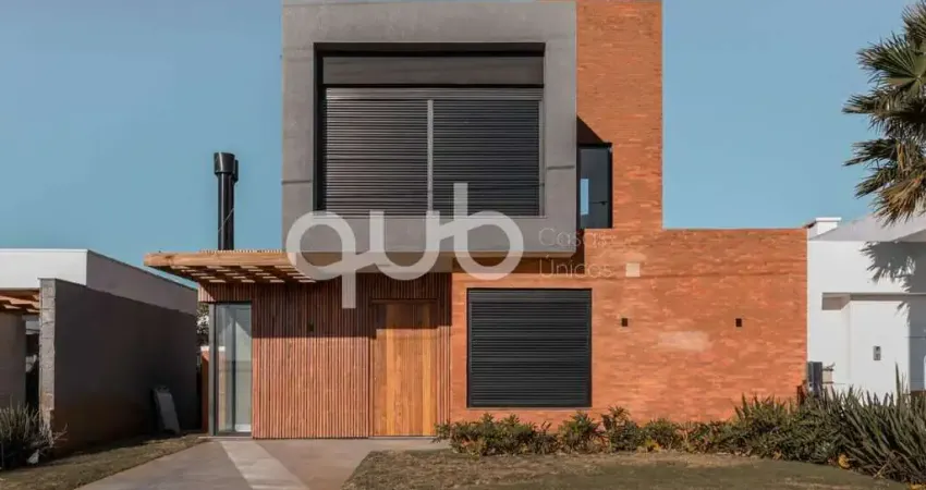 Sobrado à venda, 4 quartos, 4 suítes, 2 vagas, Condomínio Riviera Xangri-Lá - Xangri-Lá/RS