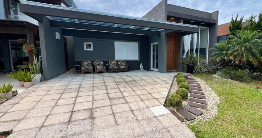 Casa à venda, 4 quartos, 4 suítes, 2 vagas, Condomínio Las Palmas - Xangri-Lá/RS