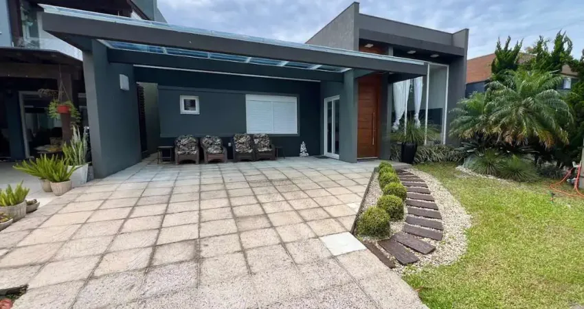Casa à venda, 4 quartos, 4 suítes, 2 vagas, Condomínio Las Palmas - Xangri-Lá/RS