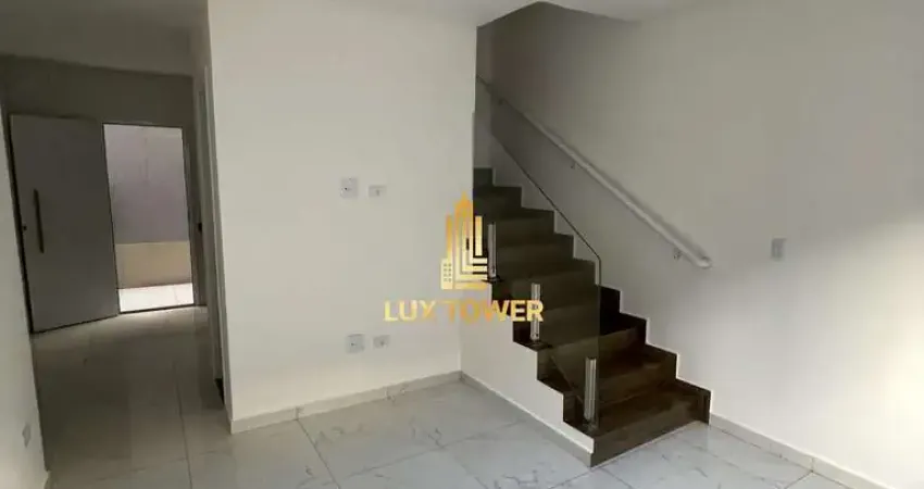 Casa Condomínio de 57m2 c/ 2 Quartos e Quintal c/ churrasqueira