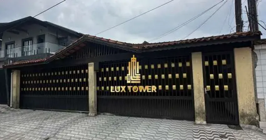 Casa de condomínio 33m2 c/ 1 quarto e quintal com churrasqueira