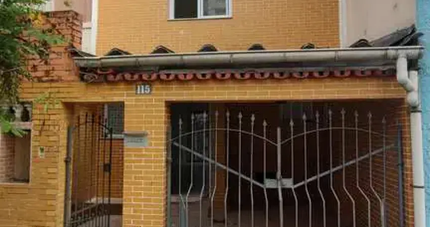 Casa com 2 quartos para alugar na Rua Paraguai, 115, Gonzaga, Santos