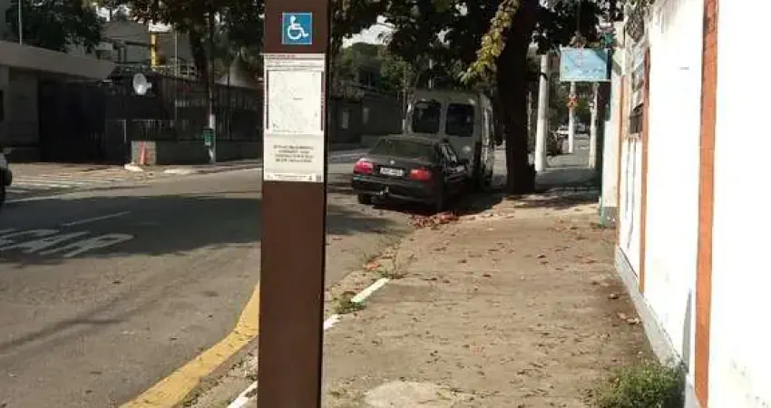 Barracão / Galpão / Depósito à venda na Rua Henri Dunant, 01, Morumbi, São Paulo