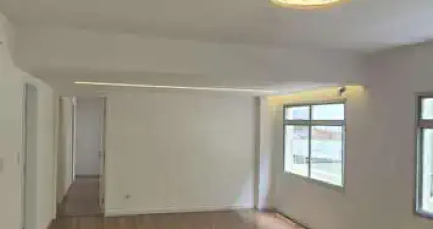 Apartamento à venda, JUVEVE, todo reformado póximo ao centro gastronomico.
