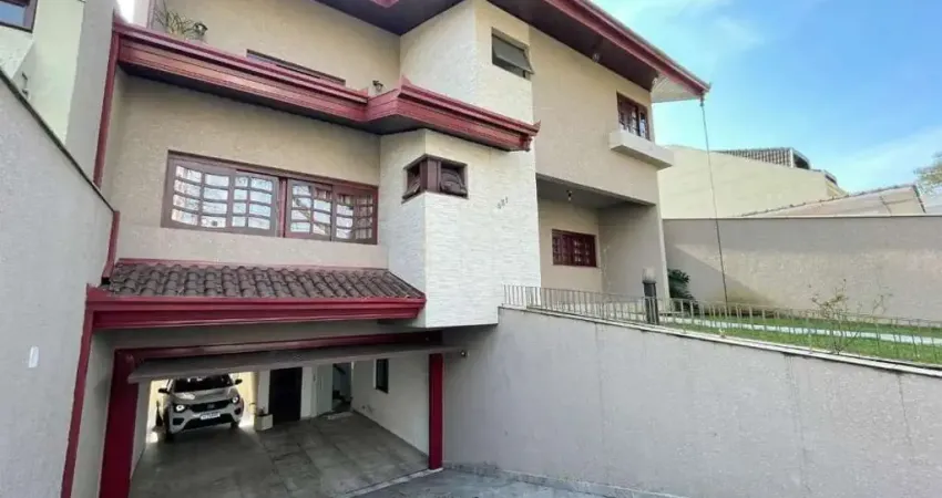 Sobrado com 4 dormitórios à venda, 405 m² por R$ 1.900.000,00 - Tarumã - Curitiba/PR