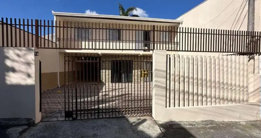 Sobrado com 4 dormitórios à venda, 220 m² por R$ 600.000,00 - Pinheirinho - Curitiba/PR