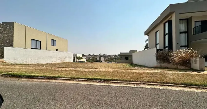Terreno Condomínio em Condomínio Royal Boulevard Residence e Resort - Araçatuba, SP