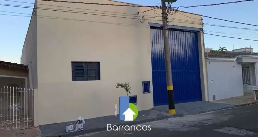 Barracão / Galpão / Depósito à venda no Paraíso, Araçatuba 