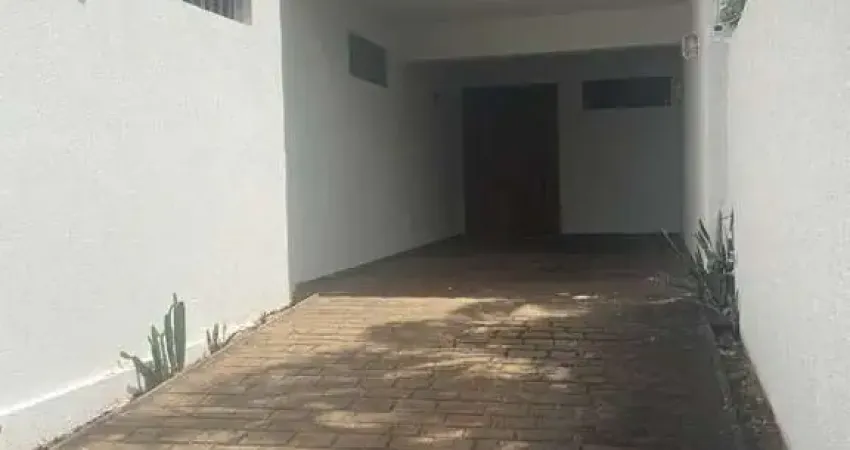 Casa com 4 quartos à venda no Jardim Sumaré, Araçatuba 