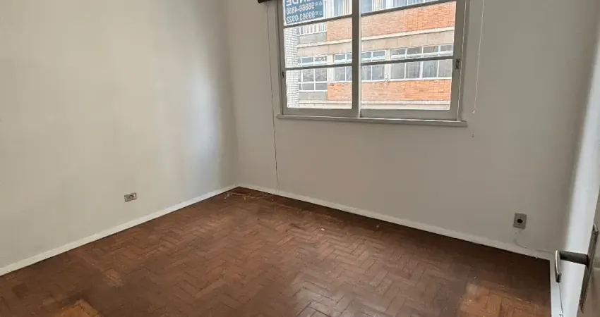 Apartamento amplo com 2 quartos e 2 banheiros no coração de juiz de fora – localização privilegiada no calçadão da rua halfeld