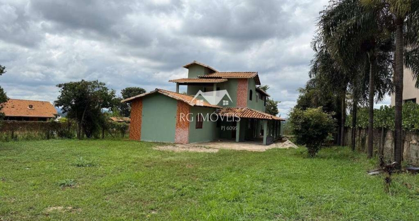 Casa 4 quartos no condomínio Serra dos Bandeirantes