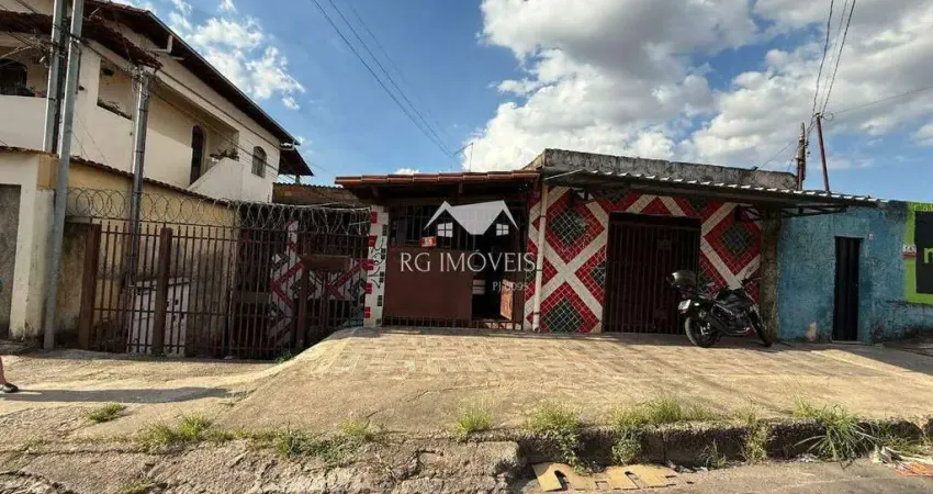 Casa a venda no Bairro Marilândia, imóvel ideal para renda recorrente