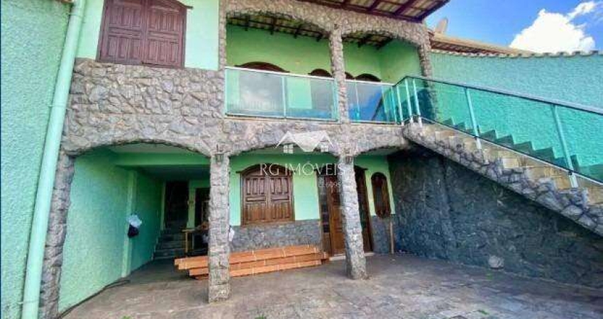 Alugo casa com 4 quartos com 02 suítes Teixeira Dias