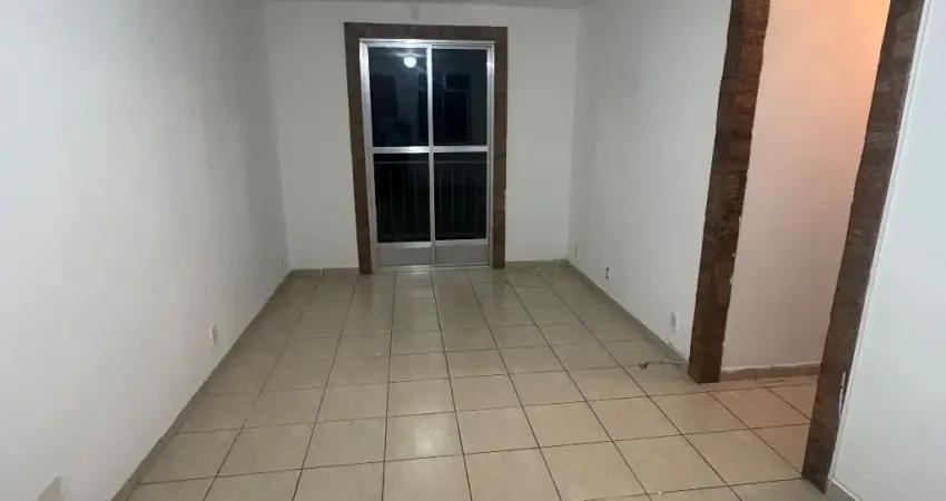 Apartamento com 2 quartos para alugar na Rua Soldado Diogo Martins, 507, Taquara, Rio de Janeiro