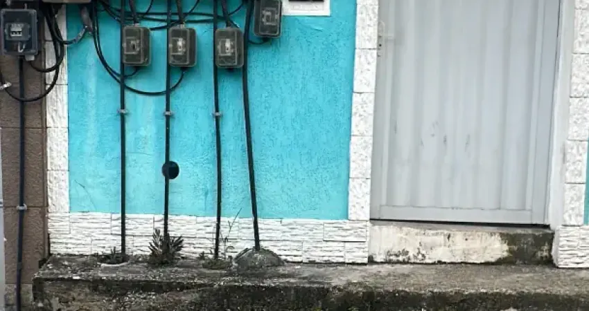 Casa com 2 quartos para alugar na Rua Guaravera, 398, Curicica, Rio de Janeiro