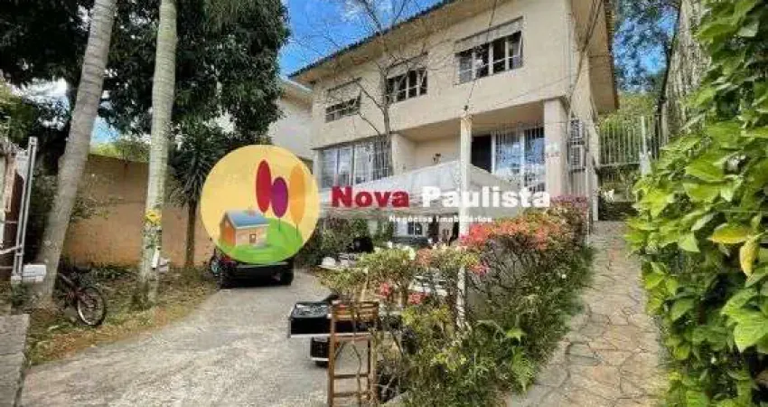 Casa comercial para venda, 490 M² útil e 640 M² área total, por R$ 2.200.000,00.