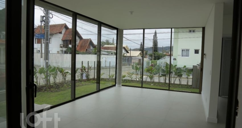 Casa em condomínio fechado com 3 quartos à venda na Rua do Babaçú, 280, Itacorubi, Florianópolis
