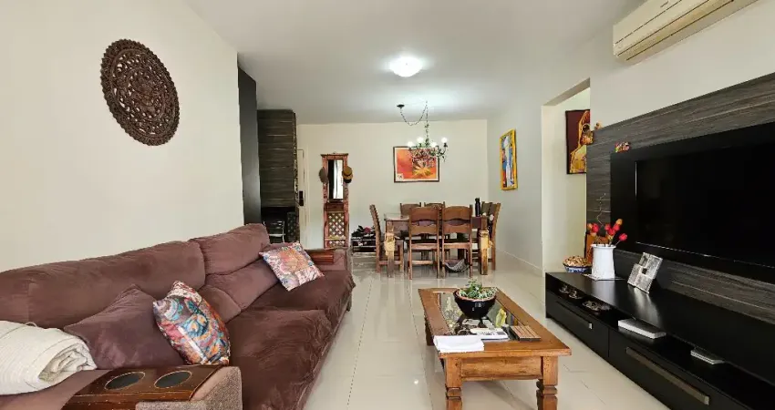 Apartamento com 3 quartos e dependência de emprega, sol da manhã em um dos melhores condomínios clube do Itacorubi.